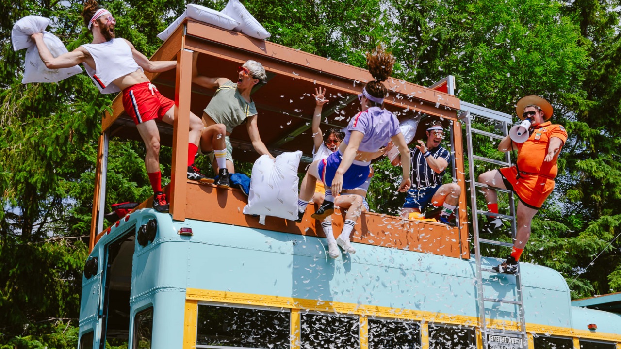 Cirque Flip Fabrique – Traveling Canadian circus troupe. Picture by Stephane Bourgeois